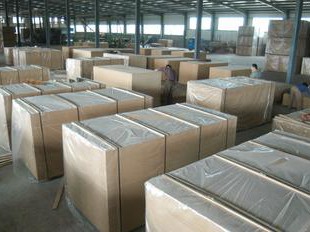 鑫沙龙木业·密度板也称纤维板（全称：中密度板纤维板）